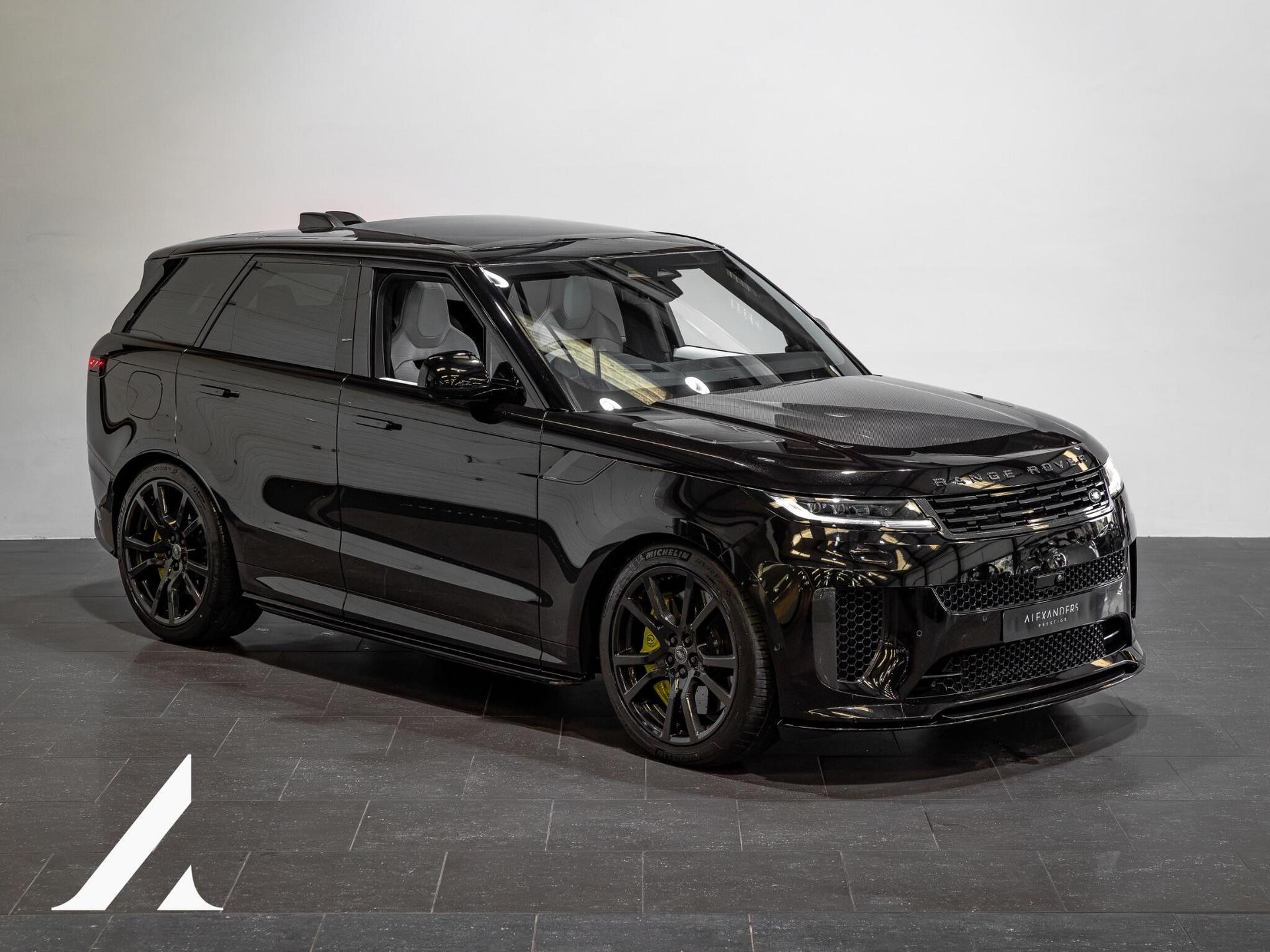 An exterior shot of the front right on a 2024 Land Rover Range Rover Sport