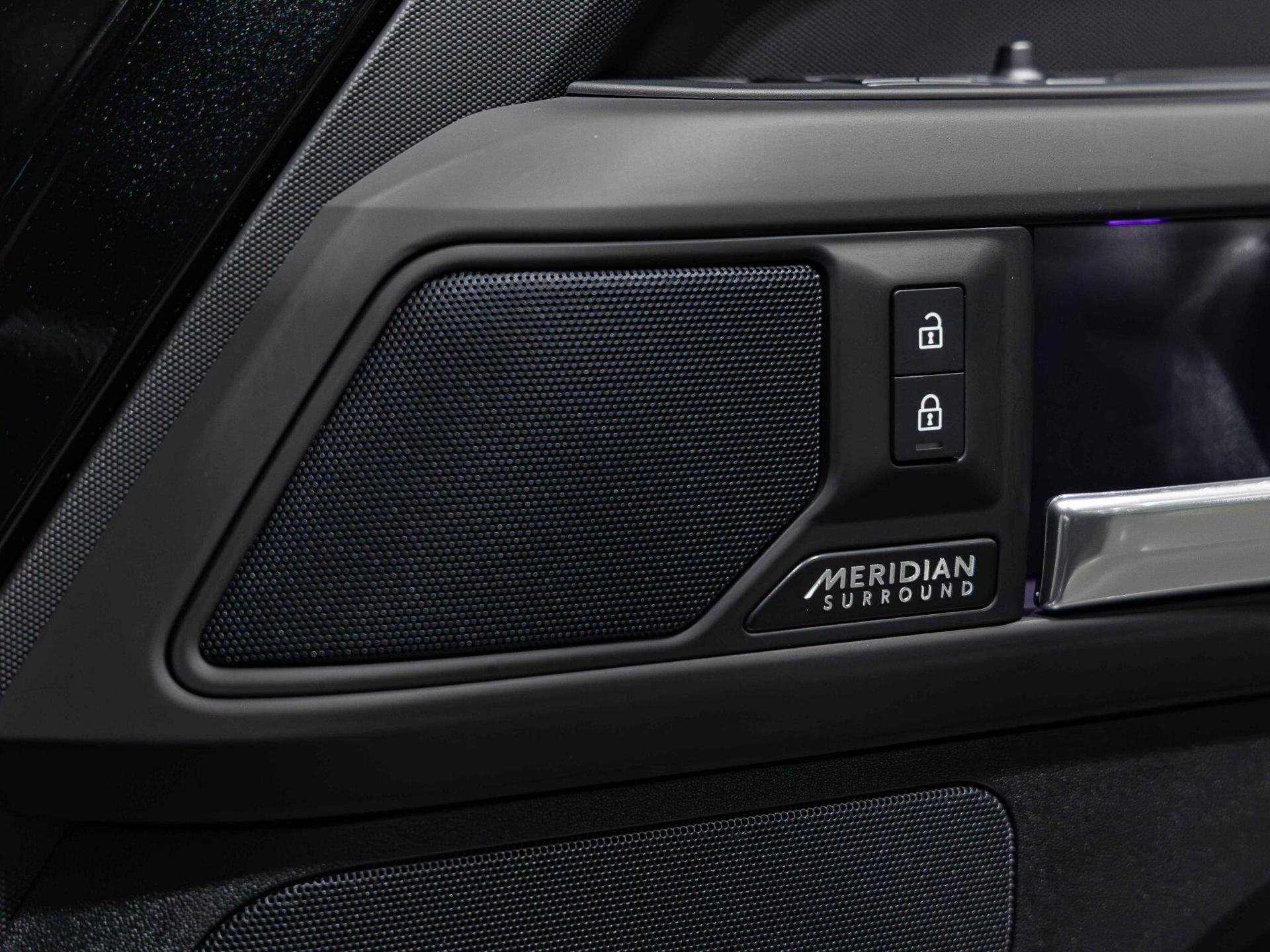 An interior shot of the misc controls on a 2025 Land Rover Defender 90