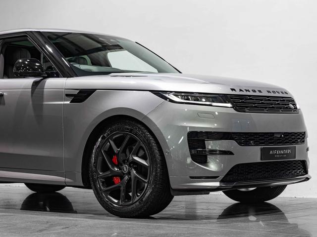 2025 (25) | Range Rover Sport Dynamic SE D300 - Alexanders Prestige