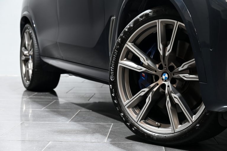 2021 (21) BMW X5 M50i xDrive 4.4 V8 Auto - Image 21