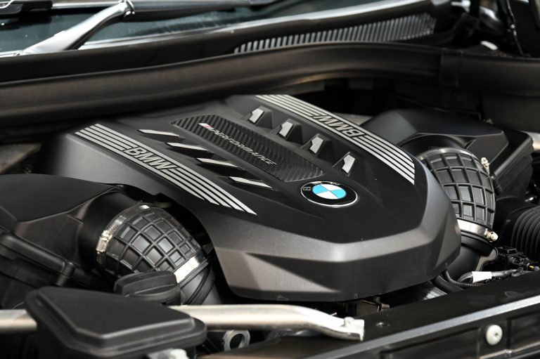 2021 (21) BMW X5 M50i xDrive 4.4 V8 Auto - Image 3