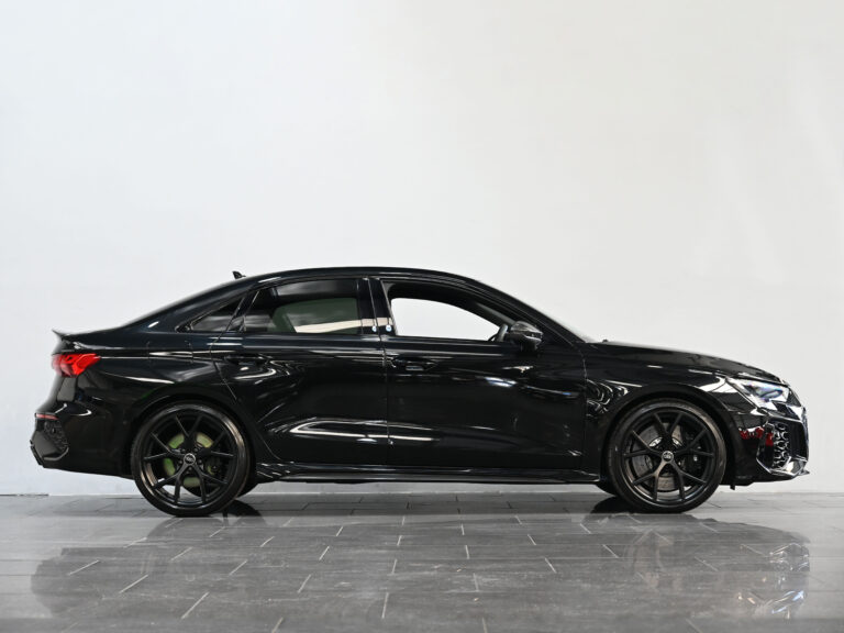 2022 (22) Audi RS3 Carbon Black 2.5 TFSI Quattro S Tronic - Image 5
