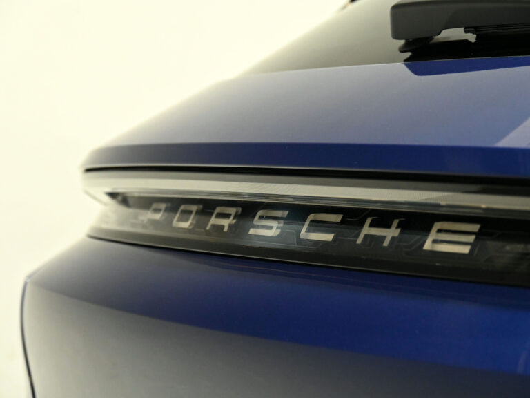 2021 (71) Porsche Taycan 4 Cross Turismo 93kWh Auto - Image 2