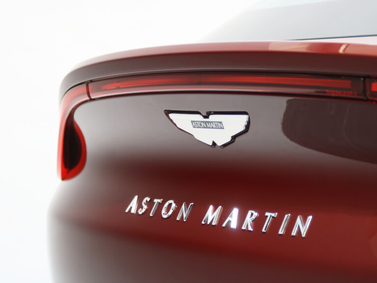 2022 (71) Aston Martin DBX 4.0 V8 Touchtronic Auto - Image 0