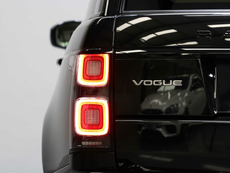 2020 (20) Range Rover Vogue 3.0 SDV6 Auto - Image 11