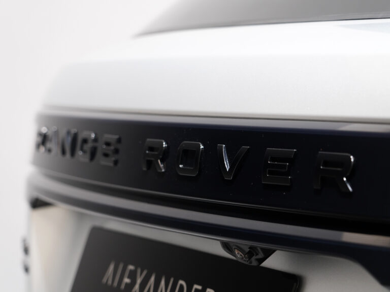 2019 19 Range Rover Velar R-Dynamic HSE 3.0 D300 Auto - Image 22