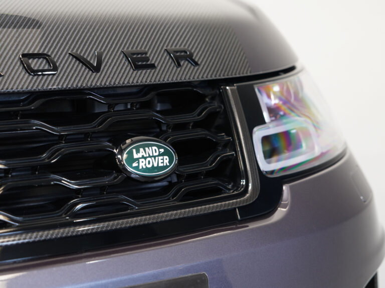 2021 (21) Range Rover Sport SVR 5.0 V8 S/C Auto - Image 21