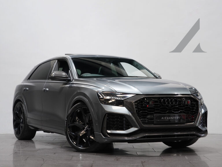 2020 (70) Audi RSQ8 Carbon Black 4.0 V8 Quattro Auto - Image 4