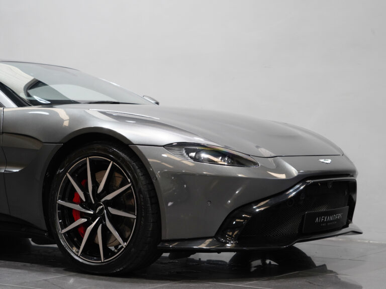 2019 (19) Aston Martin Vantage V8 Coupe 4.0 Auto - Image 15