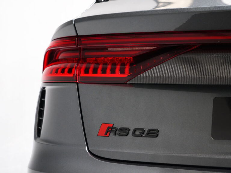 2020 (70) Audi RSQ8 Carbon Black 4.0 V8 Quattro Auto - Image 0