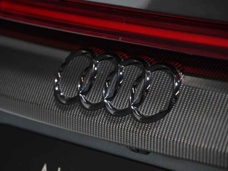 2020 (70) Audi RSQ8 Carbon Black 4.0 V8 Quattro Auto - Image 22