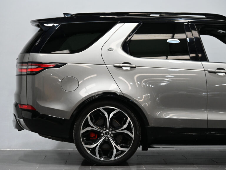 2019 (19) Land Rover Discovery Overfinch 3.0 SDV6 HSE Luxury Auto - Image 12