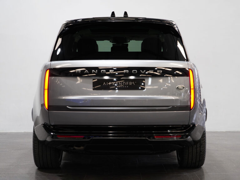 2022 (22) Range Rover HSE D350 3.0 Auto - Image 10