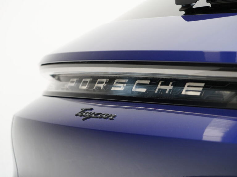 2022 (22) Porsche Taycan Sport Turismo Performance Plus 93.4kWh Auto - Image 1